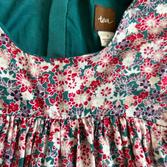 Adorable Toddler Floral Empire Dress - Picture 4 of 6